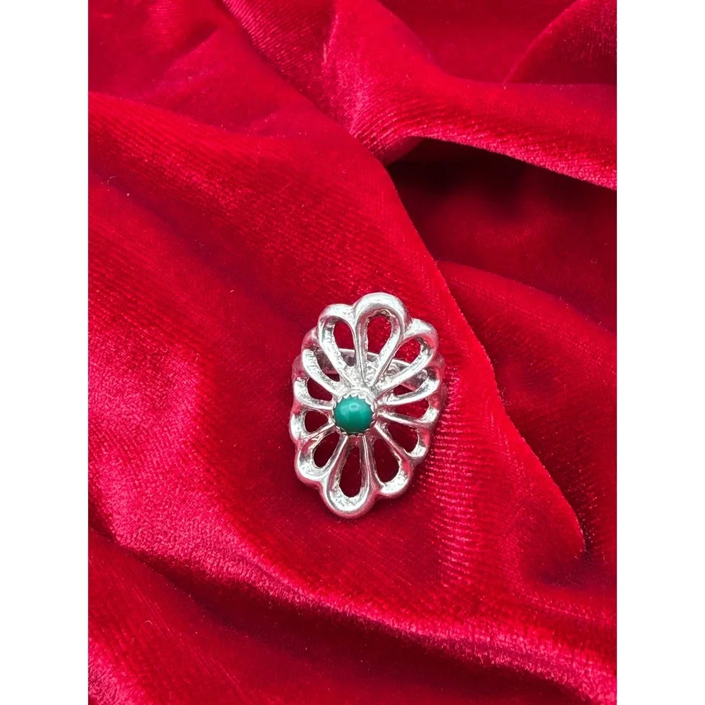 Vintage Silver Tone Green Cabochon Floral Openwork Statement Ring Size 5